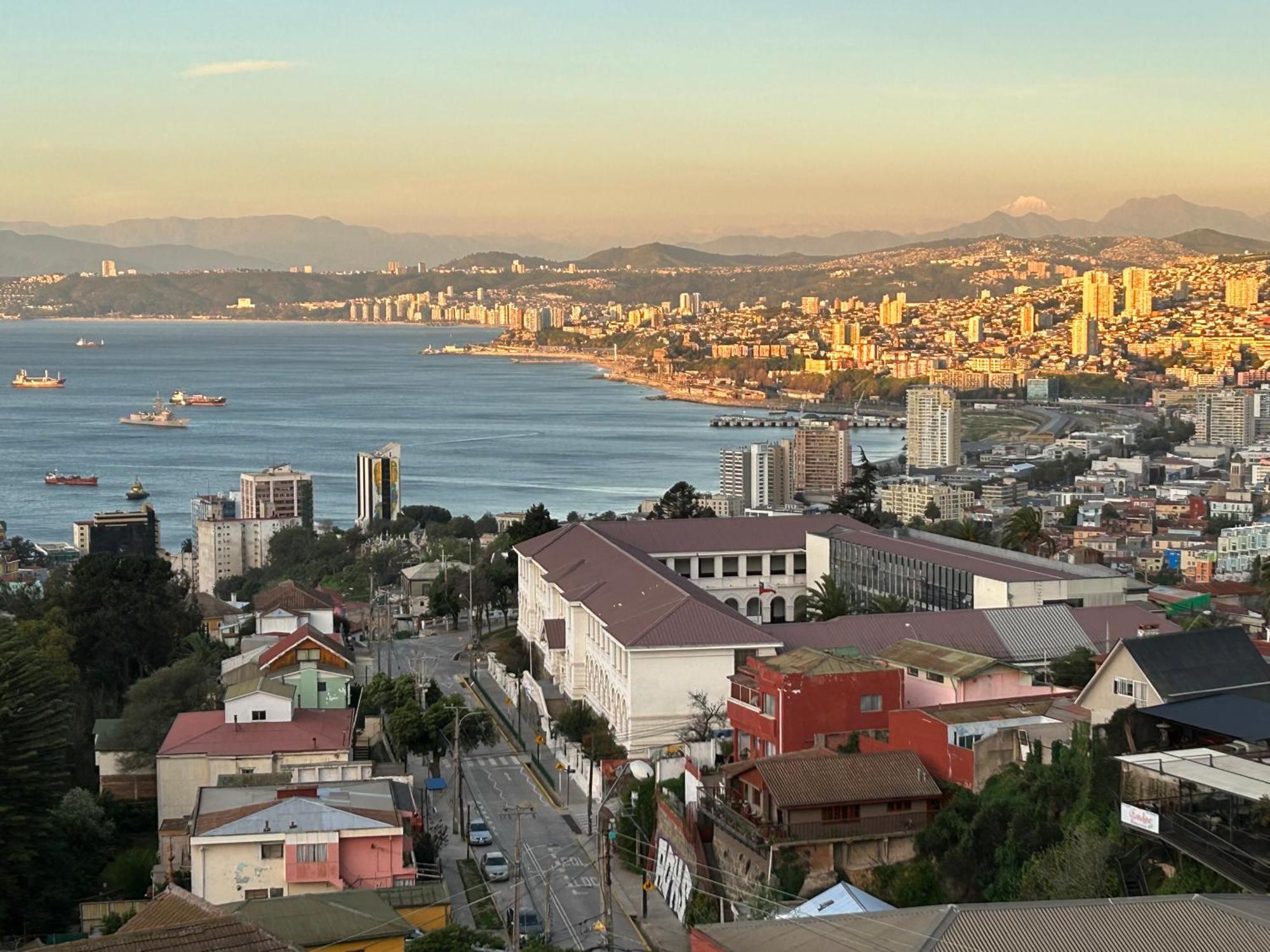 Hotel Faro Azul Valparaiso Cerro Alegre Екстер'єр фото